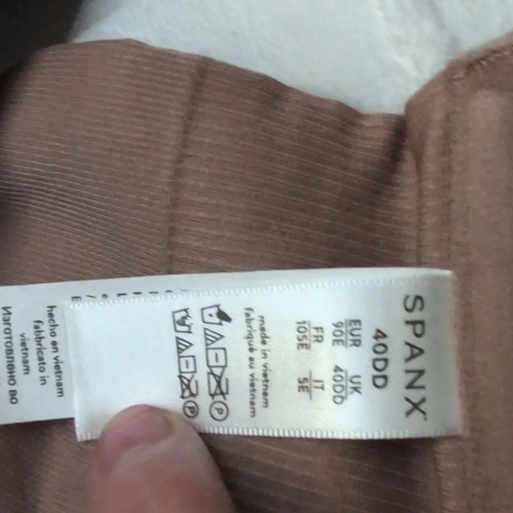Spanx Lightly Lined Full Coverage Bra